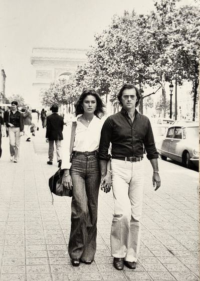 Sugli Champs-Élysées, anni Settanta.